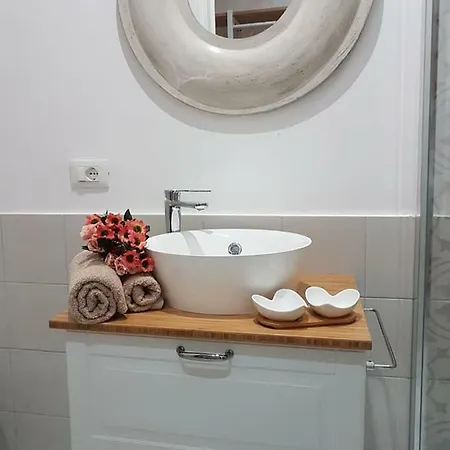 Guest house Affitta Da Nonna Maria Lesina